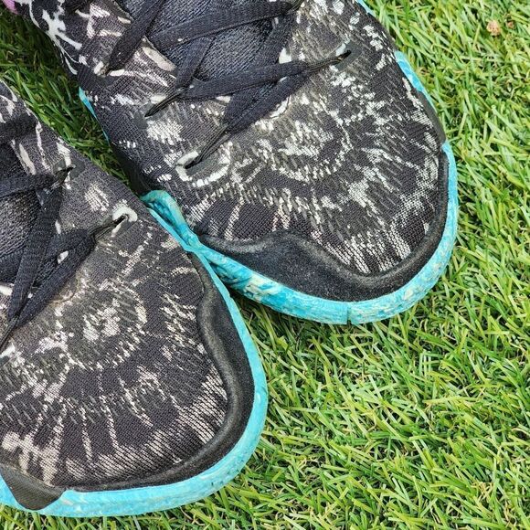 NIKE KYRIE - Womens Sneakers - SIZE 7 - Picture 3 of 11